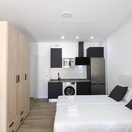 Letplanet Riquelme Apartment Malaga Exterior photo