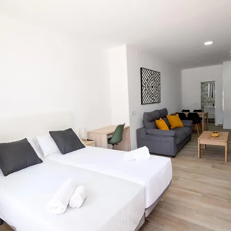 Letplanet Riquelme Apartment Malaga Exterior photo